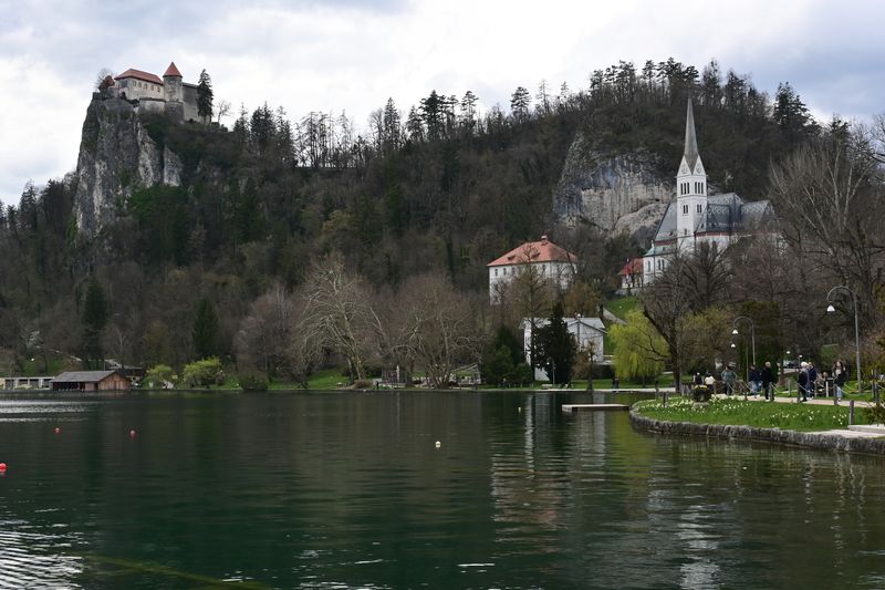 Vue du chateau de Bled